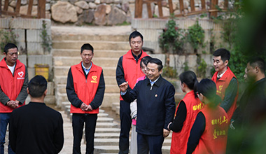 两会季丨围绕墟落振兴和配合富足，，，，，张天任代表提交这些建议